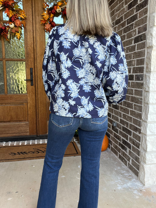 Floral print ruffle neck top- blue